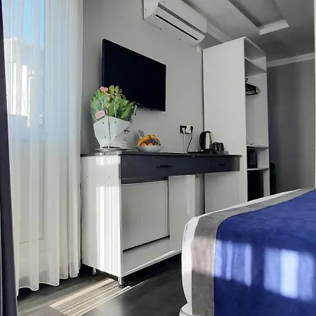 Door Hotell