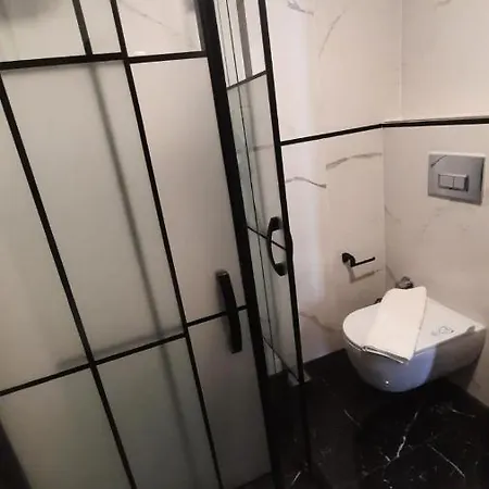 Door 호텔