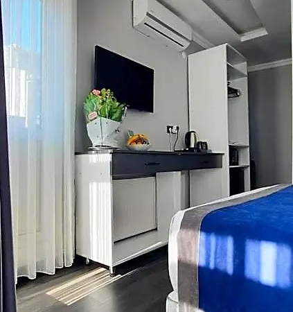 Door Hotel