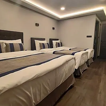 Door Hotel 3*
