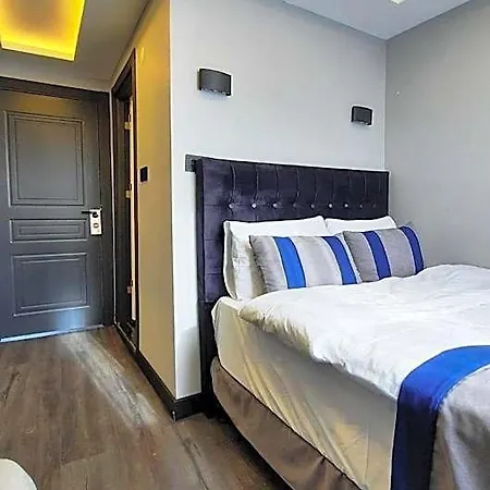 Door Hotel